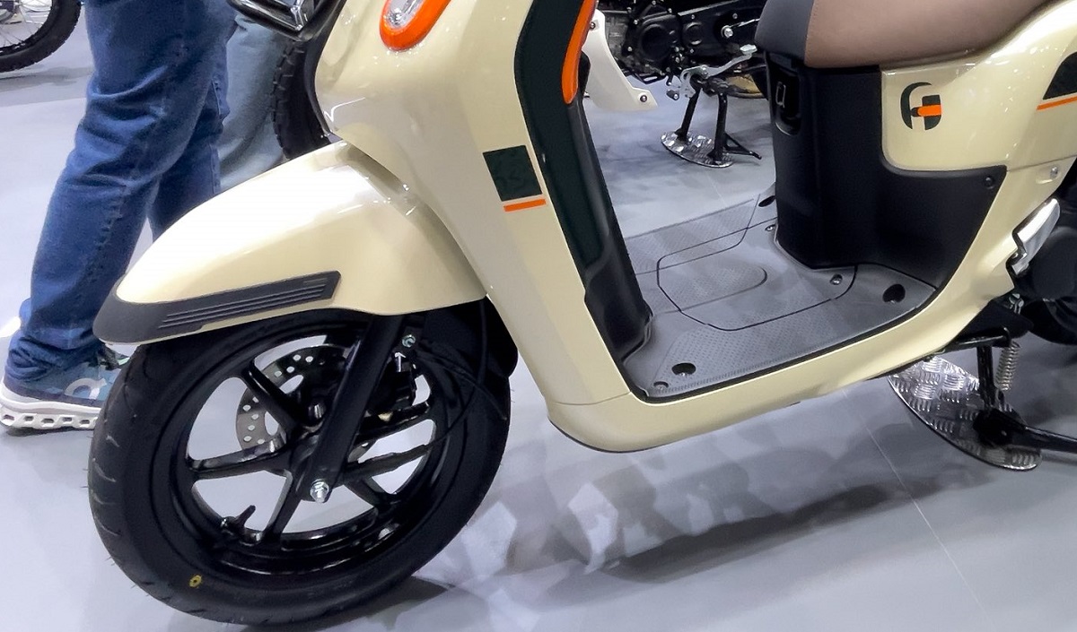 Yamaha ch&iacute;nh thức ra mắt &lsquo;xe ga quốc d&acirc;n&rsquo; 125cc mới gi&aacute; 41 triệu đồng: \'Chơi tới bến\' Honda SH Mode