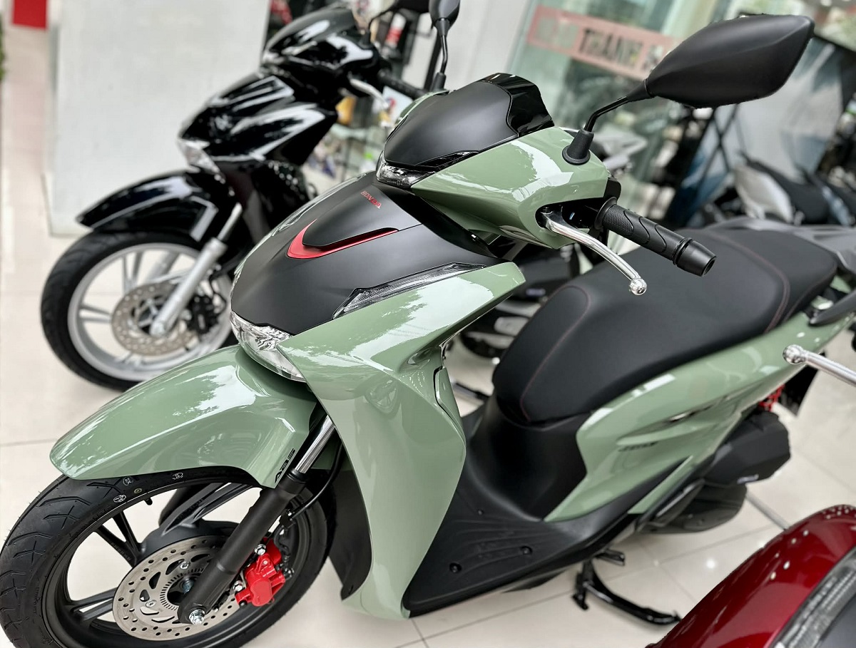 Bảng gi&aacute; xe Honda SH 2026 cuối th&aacute;ng 3/2026 giảm kh&ocirc;ng phanh: SH 125 v&agrave; SH 160 cực rẻ h&uacute;t kh&aacute;ch Việt