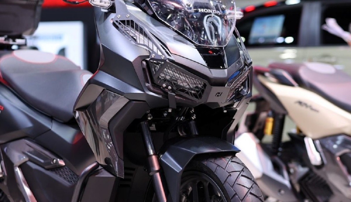 Tin xe cuối tuần: Honda ra mắt &lsquo;vua xe ga&rsquo; 160cc mới gi&aacute; 79 triệu đồng, chất hơn Air Blade v&agrave; Vario