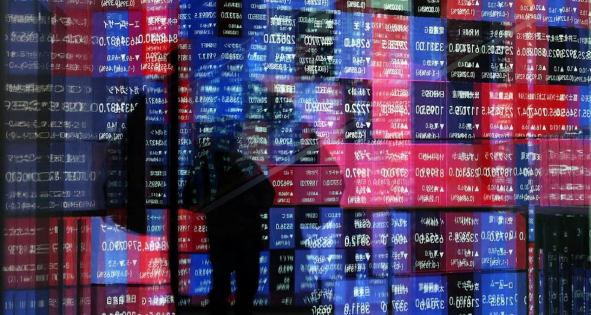 Chứng kho&aacute;n ch&acirc;u &Aacute; rung lắc mạnh, Nikkei 225 v&agrave; KOSPI giảm s&acirc;u v&igrave; chiến sự Trung Đ&ocirc;ng