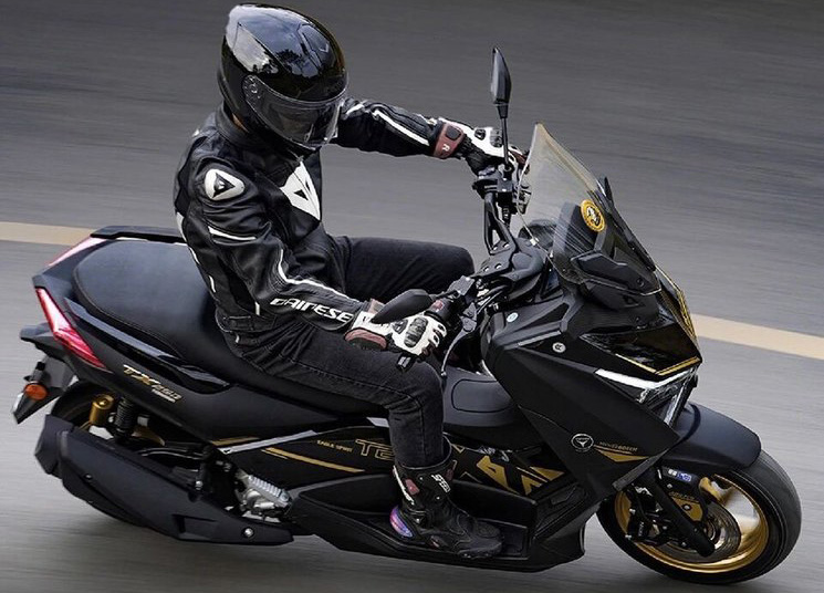 &lsquo;Vua xe ga&rsquo; 250cc mới ch&iacute;nh thức ra mắt: C&oacute; ABS v&agrave; TCS như Honda SH, gi&aacute; chỉ ngang với Air Blade 160