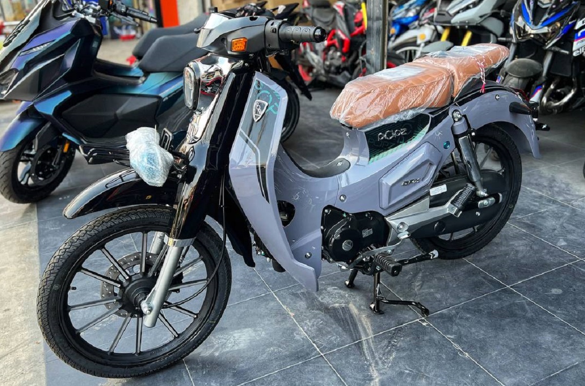 &lsquo;Vua xe số&rsquo; 125cc mới ch&iacute;nh thức ra mắt gi&aacute; 36 triệu đồng: Đẹp như Honda Super Cub, hạ đo v&aacute;n Future