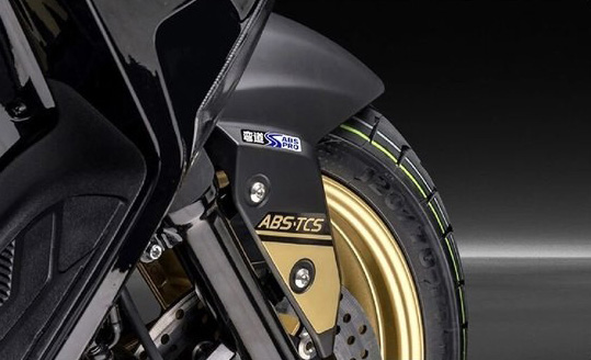 Tin xe trưa 31/3: Ra mắt &lsquo;vua xe ga&rsquo; mới gi&aacute; 53 triệu đồng ngang Honda Air Blade m&agrave; trang bị như SH