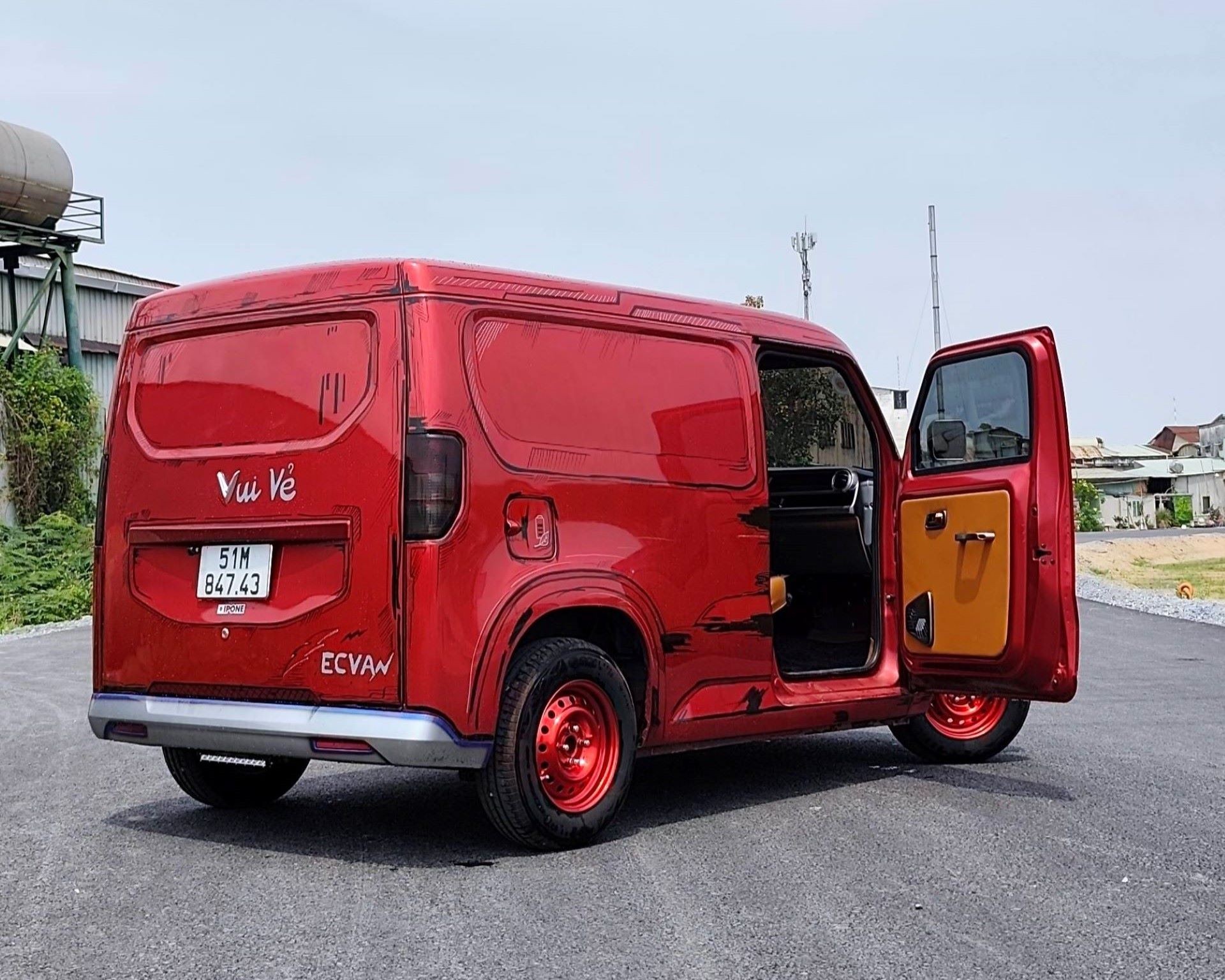 Mua VinFast EC Van d&ugrave; đ&atilde; c&oacute; cả d&agrave;n xe chở h&agrave;ng, chủ xưởng tại TP.HCM giải th&iacute;ch b&agrave;i to&aacute;n chi ph&iacute; ảnh 2