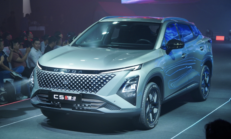 C&oacute; n&ecirc;n &lsquo;xuống tiền&rsquo; mua Omoda C5 hybrid: SUV cỡ B gi&aacute; rẻ chỉ 599 triệu đồng, &lsquo;mềm&rsquo; hơn Yaris Cross