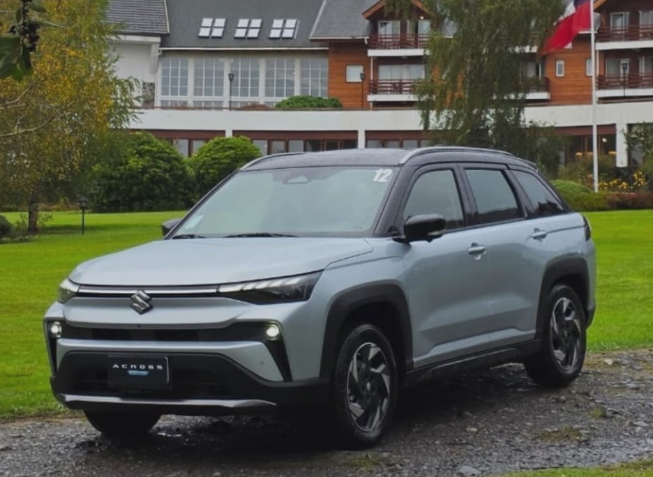 Suzuki ch&iacute;nh thức ra mắt SUV cỡ B &lsquo;chủ lực&rsquo; mới gi&aacute; 456 triệu đồng, hạ gục Mitsubishi Xforce ảnh 4