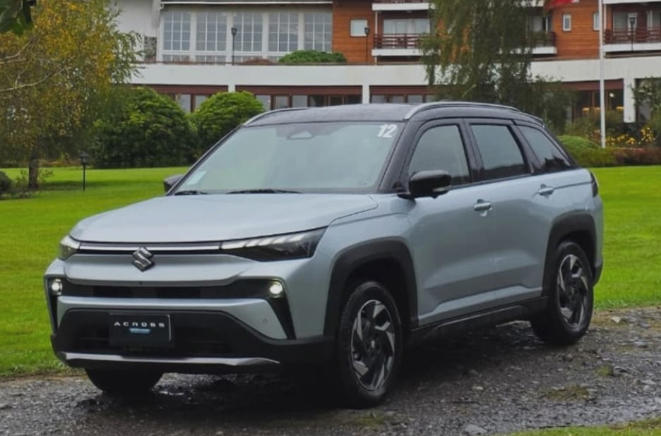 Suzuki ch&iacute;nh thức ra mắt SUV cỡ B &lsquo;chủ lực&rsquo; mới gi&aacute; 456 triệu đồng, hạ gục Mitsubishi Xforce