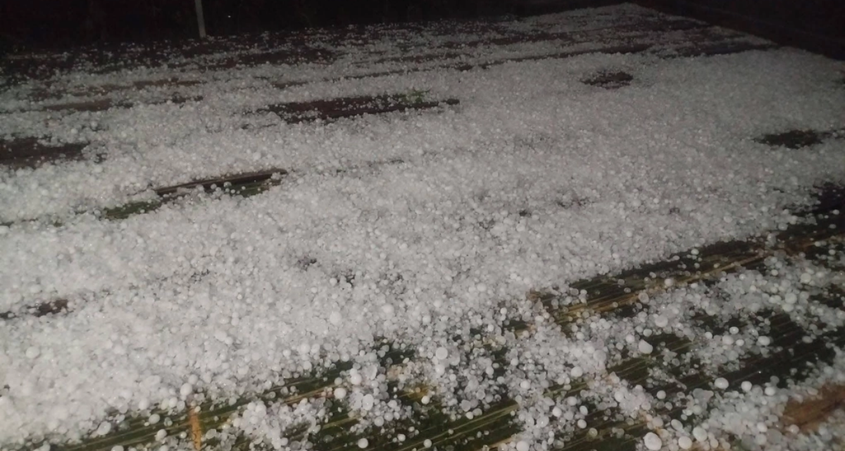 Mưa đ&aacute; xuất hiện nhiều nơi ở H&agrave; Nội v&agrave; Cao Bằng