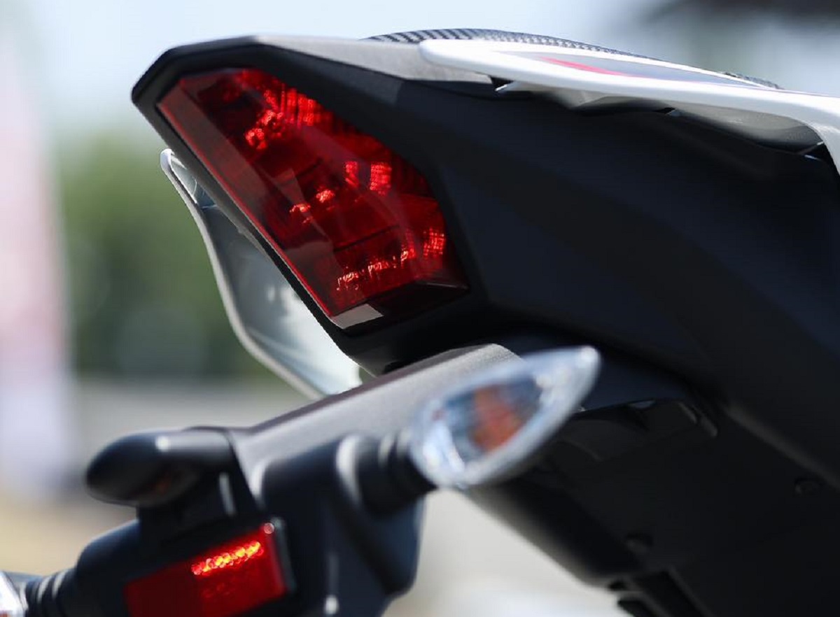 Yamaha ch&iacute;nh thức ra mắt &lsquo;vua c&ocirc;n tay&rsquo; 155cc mới gi&aacute; 85 triệu đồng: Khắc chế cứng loạt xe của Honda