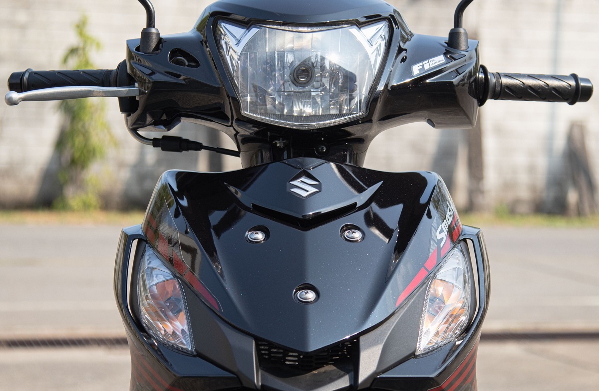 Suzuki ch&iacute;nh thức mở b&aacute;n &lsquo;huyền thoại xe số&rsquo; 115cc mới gi&aacute; 42 triệu đồng: Chơi tới bến Honda Future