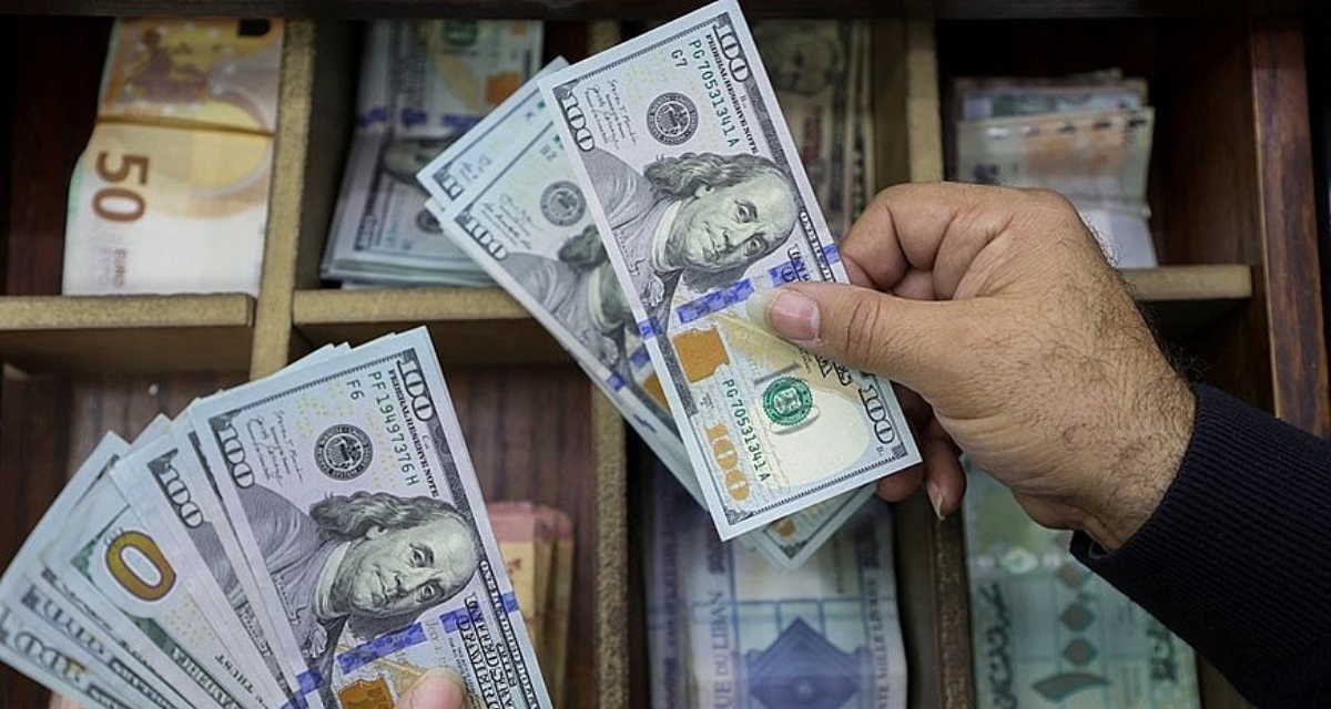 Tỷ gi&aacute; USD h&ocirc;m nay: Vietcombank, BIDV giữ đ&agrave; tăng, chợ đen tiếp tục lao dốc