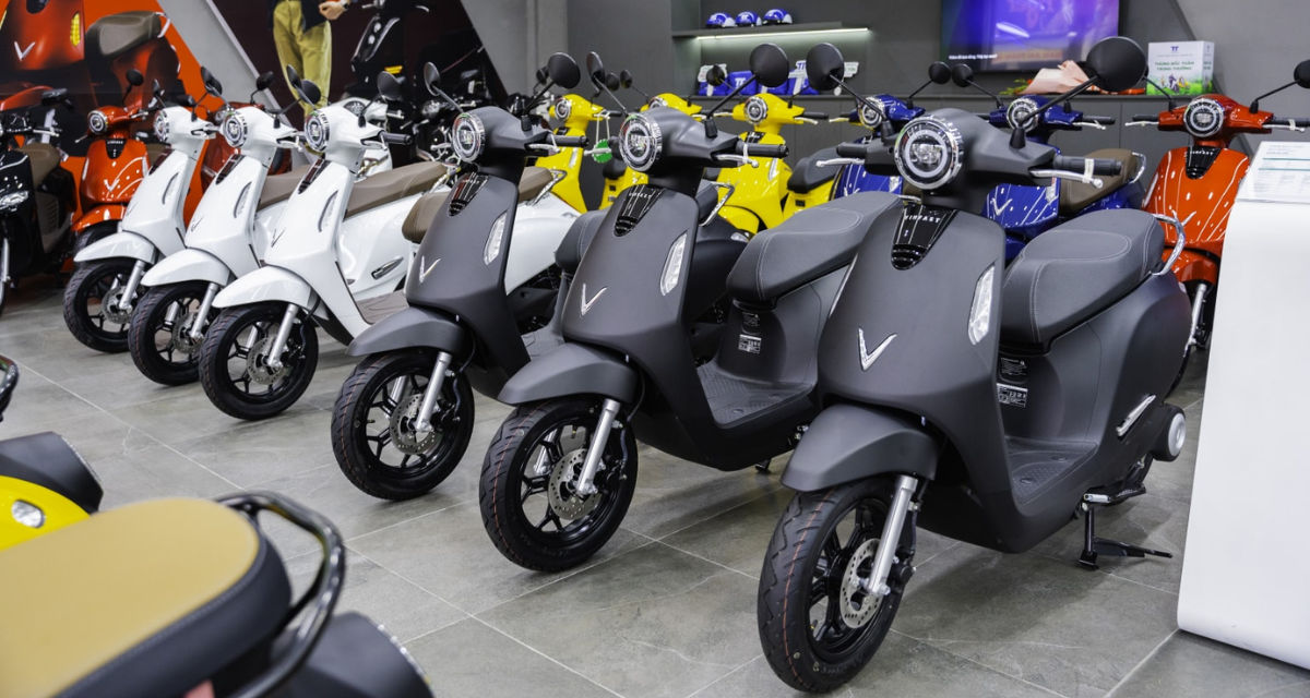 Bảng gi&aacute; xe m&aacute;y điện VinFast th&aacute;ng 4/2026 chỉ từ 13,9 triệu, k&egrave;m ưu đ&atilde;i l&ecirc;n tới 13%