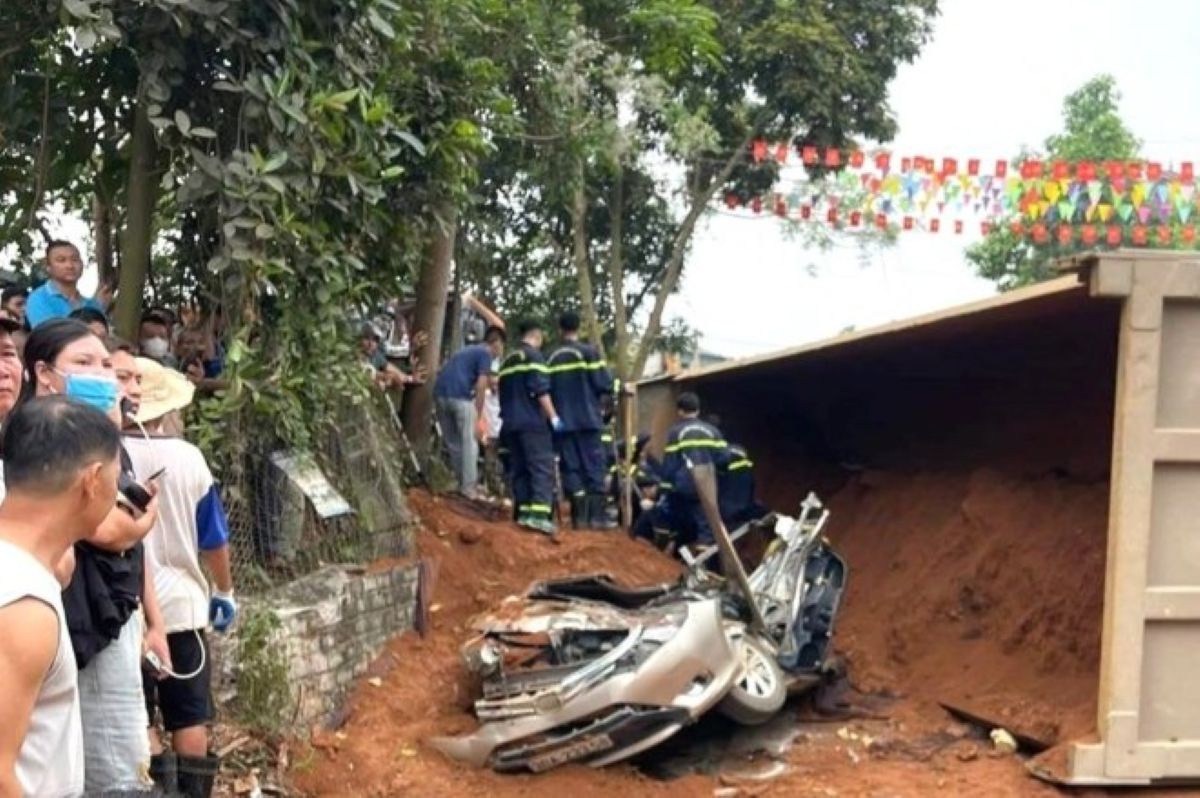 Diễn biến mới nhất vụ lật xe đầu k&eacute;o khiến 2 người tử vong ở Ph&uacute; Thọ: C&ocirc;ng an c&ocirc;ng bố loạt vi phạm