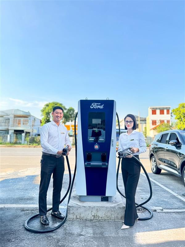 Ford Việt Nam n&acirc;ng cấp trải nghiệm kh&aacute;ch h&agrave;ng xe điện, đưa Mustang Mach-E đến gần kh&aacute;ch h&agrave;ng Việt ảnh 3