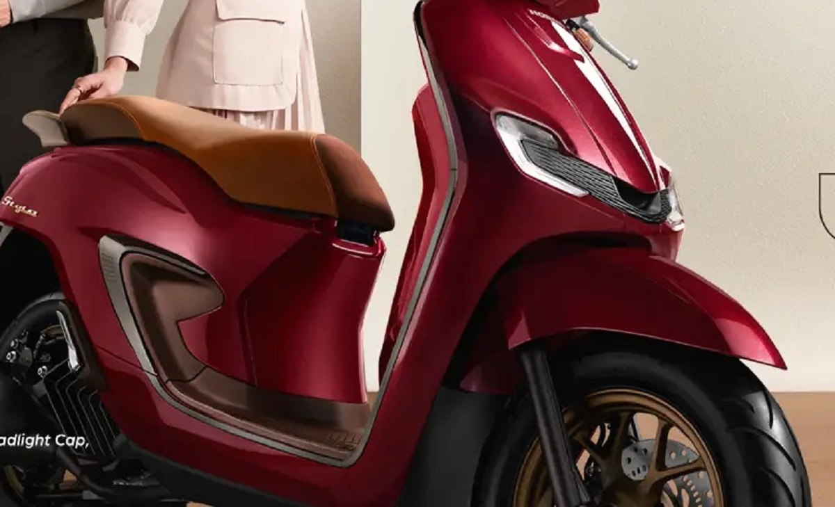 Tin xe m&aacute;y 3/4: Honda ch&iacute;nh thức ra mắt &lsquo;vua xe ga&rsquo; 160cc mới đẹp &aacute;t v&iacute;a SH Mode, gi&aacute; 46 triệu đồng