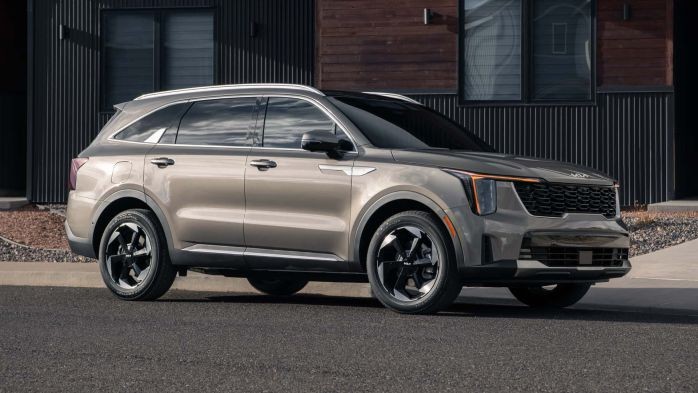 Tin xe hot 3/4: Gi&aacute; lăn b&aacute;nh Honda CR-V đầu th&aacute;ng 4/2026 giảm sốc 80 triệu đồng, hạ gục Mazda CX-5 ảnh 3