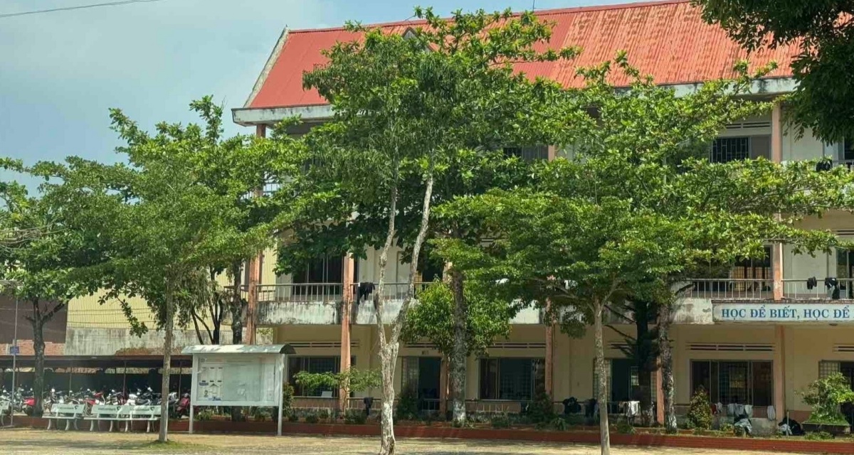 Vụ gi&aacute;o vi&ecirc;n bị ph&aacute;t t&aacute;n h&igrave;nh ảnh nhạy cảm: Sở GD-ĐT y&ecirc;u cầu x&aacute;c minh, l&agrave;m r&otilde; tr&aacute;ch nhiệm c&aacute;c b&ecirc;n li&ecirc;n quan