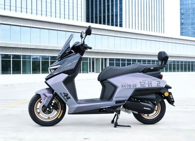 Ch&iacute;nh thức ra mắt &lsquo;vua xe ga&rsquo; 150cc mới c&oacute; ABS v&agrave; TCS như Honda SH, gi&aacute; 26 triệu đồng rẻ hơn Vision ảnh 4