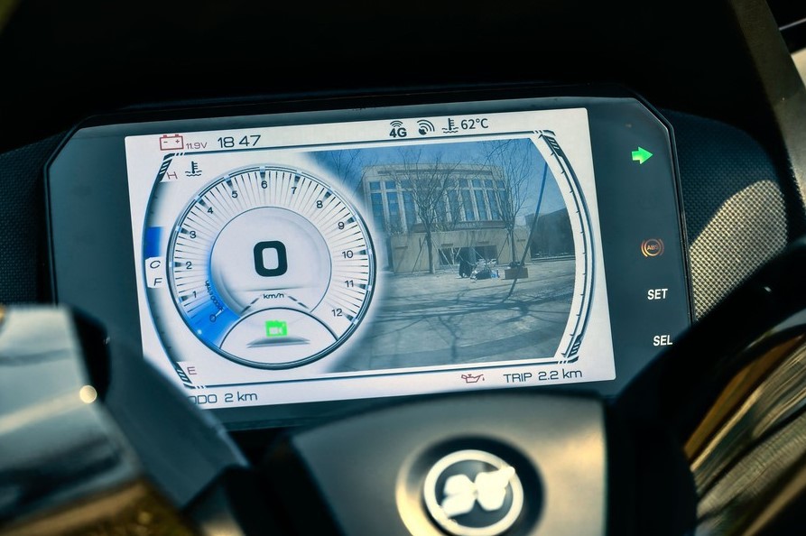 Ch&iacute;nh thức ra mắt &lsquo;vua xe ga&rsquo; 244cc mới 'chất' hơn cả Honda SH, gi&aacute; 55 triệu đồng rẻ ngang Air Blade ảnh 8