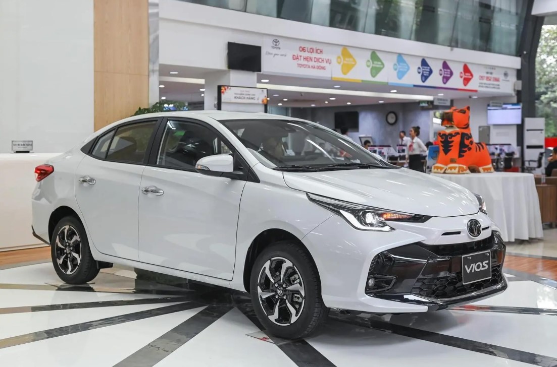 &lsquo;Đ&egrave; bẹp&rsquo; cả Hyundai Accent v&agrave; Honda City, Toyota Vios giảm gi&aacute; lăn b&aacute;nh &lsquo;sập s&agrave;n&rsquo; đầu th&aacute;ng 4/2026