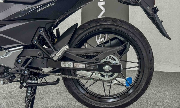 Yamaha Exciter đại bại trước &lsquo;vua xe số&rsquo; 150cc gi&aacute; 47 triệu đồng trang bị 'n&eacute;t' hơn Honda Winner R ảnh 6