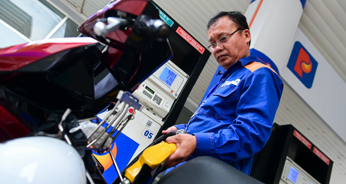 Quỹ B&igrave;nh ổn gi&aacute; xăng dầu c&oacute; cơ chế tạm ứng ng&acirc;n s&aacute;ch, Bộ C&ocirc;ng Thương ban h&agrave;nh quy định điều h&agrave;nh mới