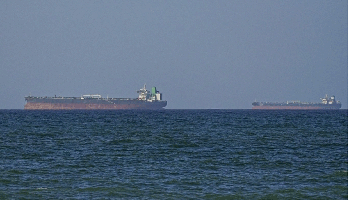 Ph&iacute;a Iran ch&iacute;nh thức c&ocirc;ng bố chi tiết hướng dẫn ra v&agrave;o eo biển Hormuz để kh&ocirc;ng vướng phải thủy l&ocirc;i