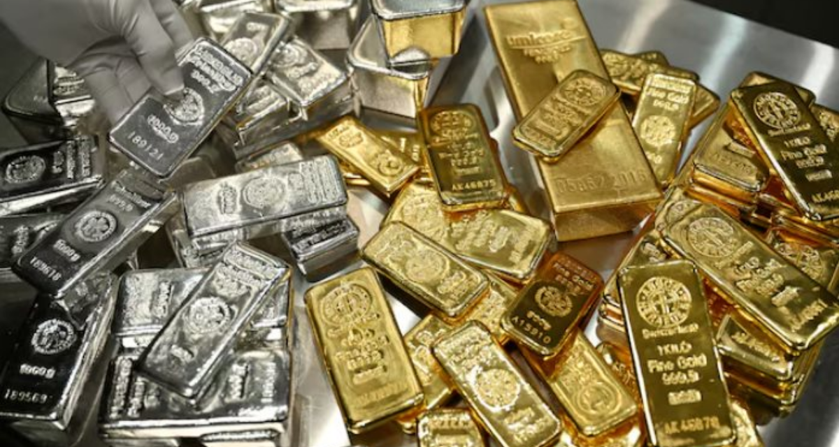 Gi&aacute; v&agrave;ng v&agrave; bạc thế giới tăng sau thỏa thuận Mỹ - Iran, chuy&ecirc;n gia cảnh b&aacute;o rủi ro từ thị trường kim loại