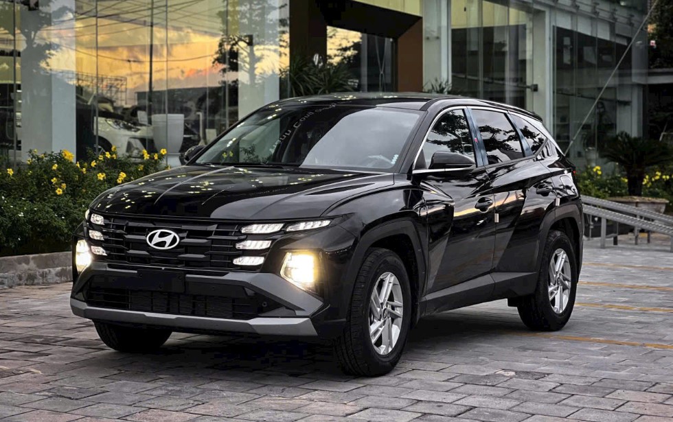 Gi&aacute; lăn b&aacute;nh Hyundai Tucson đầu th&aacute;ng 4/2026 giảm &lsquo;sập s&agrave;n&rsquo;, &lsquo;chơi tất tay&rsquo; Mazda CX-5 v&agrave; Honda CR-V