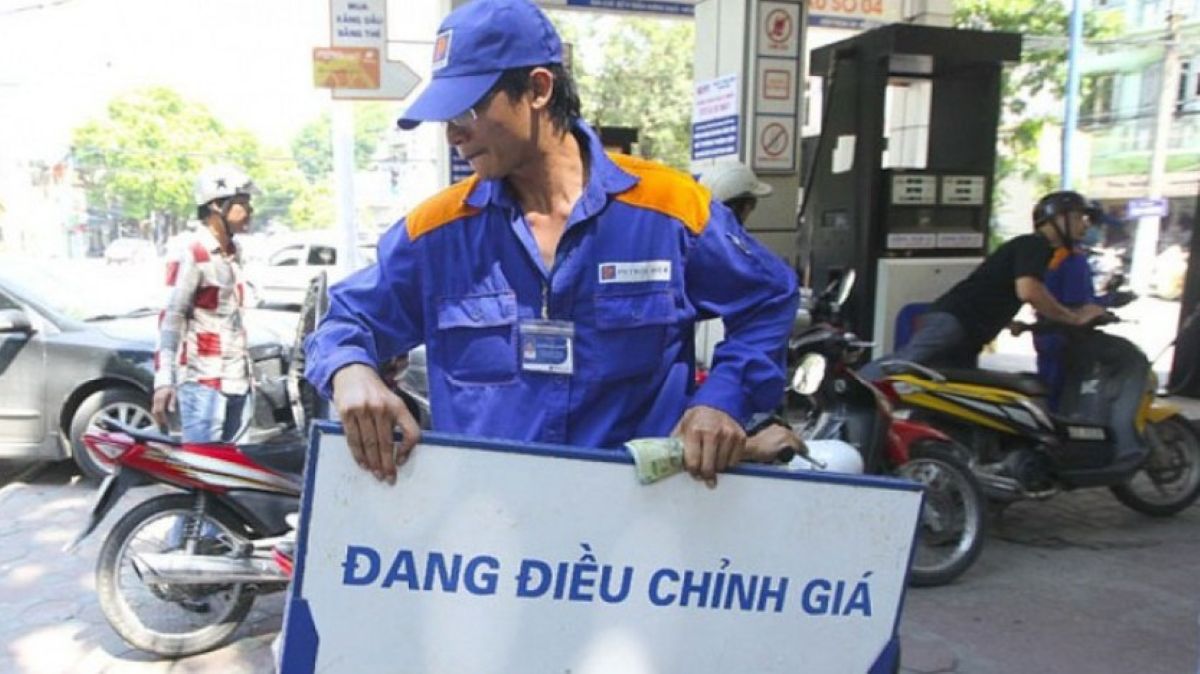 Gi&aacute; xăng dầu trong nước h&ocirc;m nay lao dốc mạnh, Quốc hội ch&iacute;nh thức miễn 1 loại sắc thuế quan trọng!