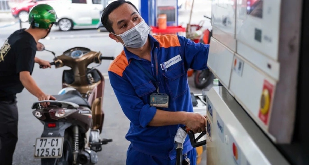 Gi&aacute; xăng dầu h&ocirc;m nay 10/4: Dầu Brent, WTI vẫn dưới 100 USD/th&ugrave;ng, dầu diesel giảm mạnh 9.900 đồng/l&iacute;t sau kỳ điều h&agrave;nh 
