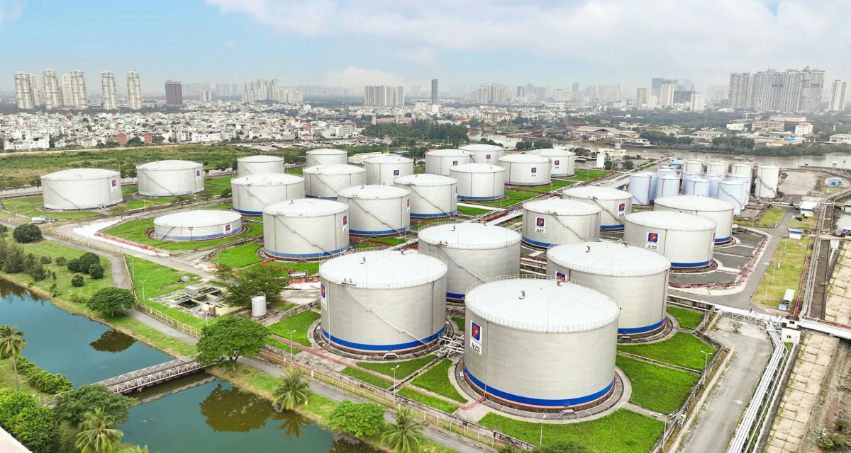 N&acirc;ng mức kho dự trữ xăng dầu đạt khoảng 90 ng&agrave;y: Dầu th&ocirc;, xăng diesel v&agrave; c&aacute;ch ứng ph&oacute; khủng hoảng 