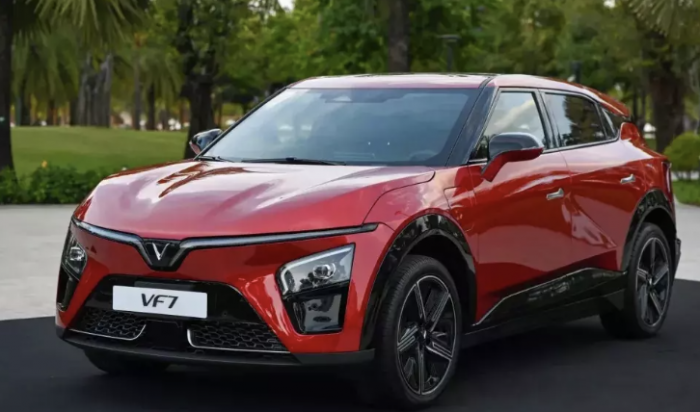 Điểm tin &ocirc; t&ocirc; 12/4: Gi&aacute; &ocirc; t&ocirc; điện Vinfast mới nhất th&aacute;ng 4/2026, Hyundai Creta ra mắt phi&ecirc;n bản mới