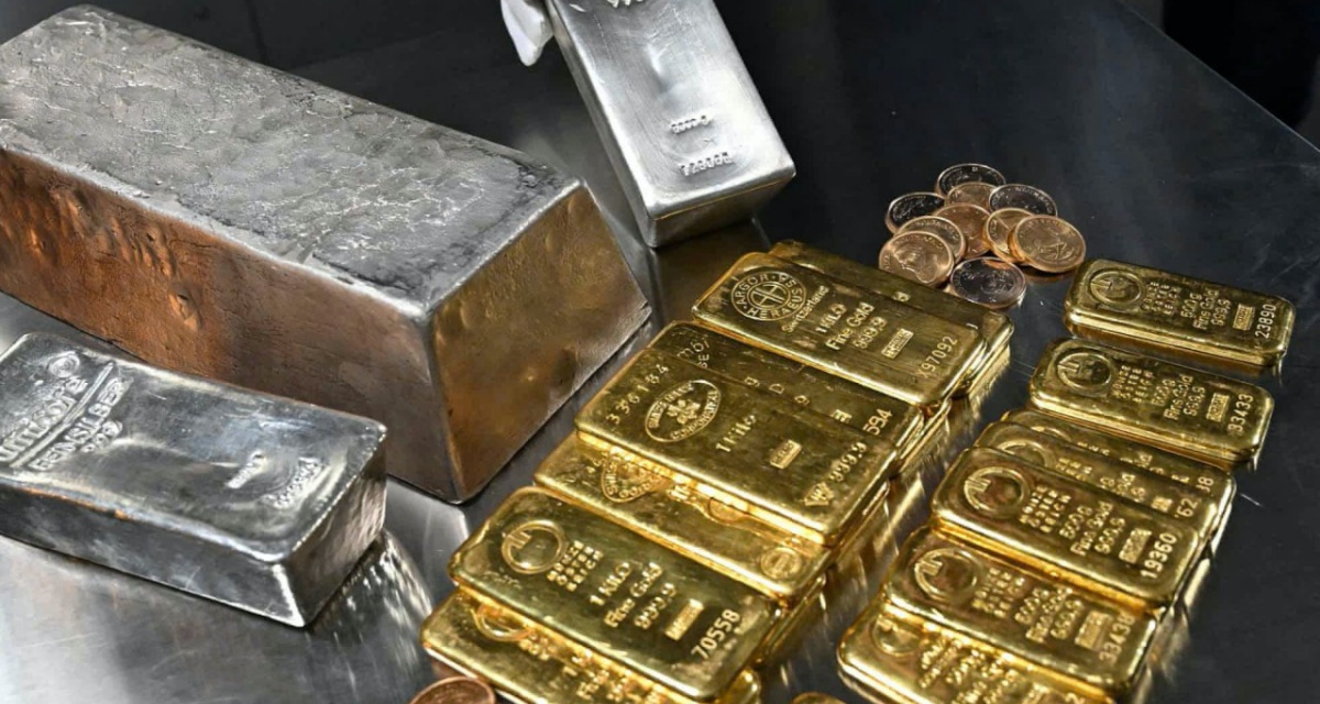 Gi&aacute; v&agrave;ng h&ocirc;m nay 13/4: V&agrave;ng SJC về mốc 171 triệu, k&eacute;o theo v&agrave;ng nhẫn v&agrave; gi&aacute; bạc c&ugrave;ng giảm, xu hướng điều chỉnh tiếp diễn