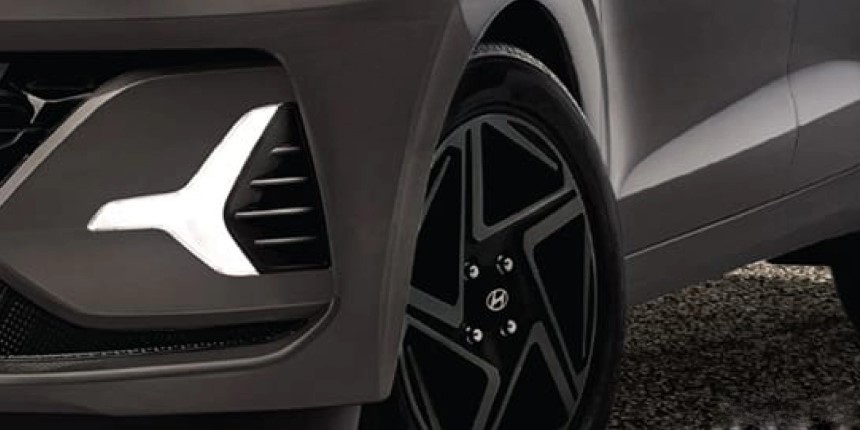 Gi&aacute; xăng dầu 13/4 thay đổi mạnh, Hyundai Grand i10 vội v&atilde; ra mắt phi&ecirc;n bản mới gi&aacute; rẻ 174 triệu đồng ảnh 2