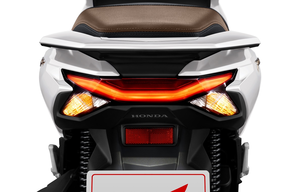 Honda ch&iacute;nh thức ra mắt &lsquo;vua xe ga&rsquo; 160cc mới gi&aacute; 50 triệu đồng: Được săn đ&oacute;n hơn SH Mode v&igrave; qu&aacute; đẹp