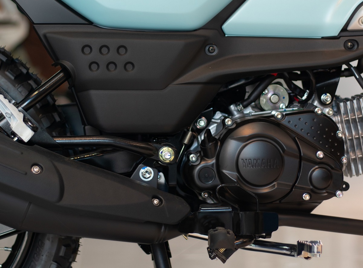 Gi&aacute; xăng dầu chiều nay 14/4: RON92 v&agrave; RON95 \'g&acirc;y sốc\', Yamaha liền tung xe số 115cc \'ăn xăng như ngửi\'