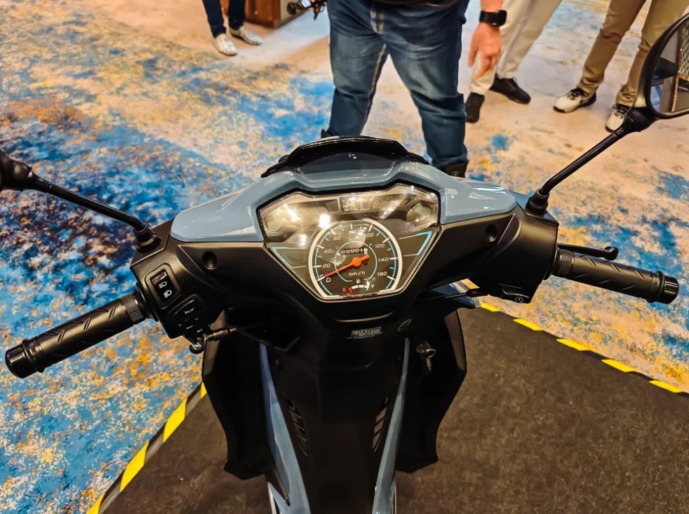 Đả bại Honda Wave Alpha v&agrave; RSX, &lsquo;vua xe số&rsquo; mới đẹp hơn Future ch&iacute;nh thức ra mắt gi&aacute; 20 triệu đồng ảnh 5