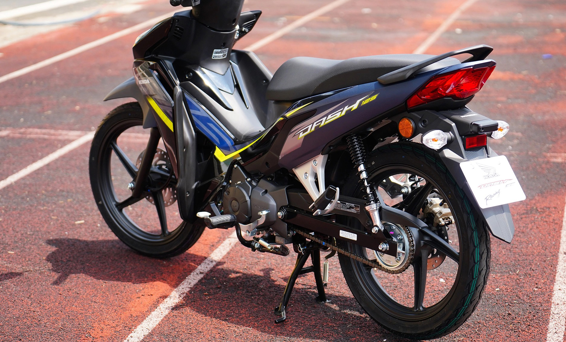 &lsquo;Vua xe số&rsquo; Honda 125cc mới ch&iacute;nh thức ra mắt kh&aacute;ch Việt: Đẹp hơn Wave Alpha v&agrave; RSX, xịn như Future