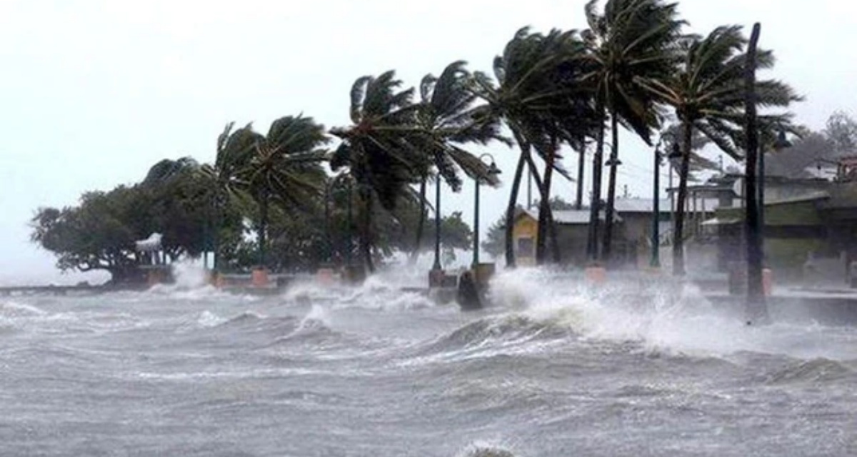 Dự b&aacute;o thời tiết từ nay đến cuối năm: Hoạt động b&atilde;o tr&ecirc;n Biển Đ&ocirc;ng cao hơn nhiều năm, tiềm ẩn nhiều yếu tố nguy hiểm