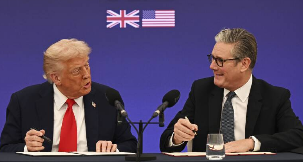 Thủ tướng Anh n&oacute;i &lsquo;kh&ocirc;ng&rsquo; trước sức &eacute;p từ &ocirc;ng Trump: Chuyện g&igrave; đang xảy ra giữa Anh v&agrave; Mỹ?