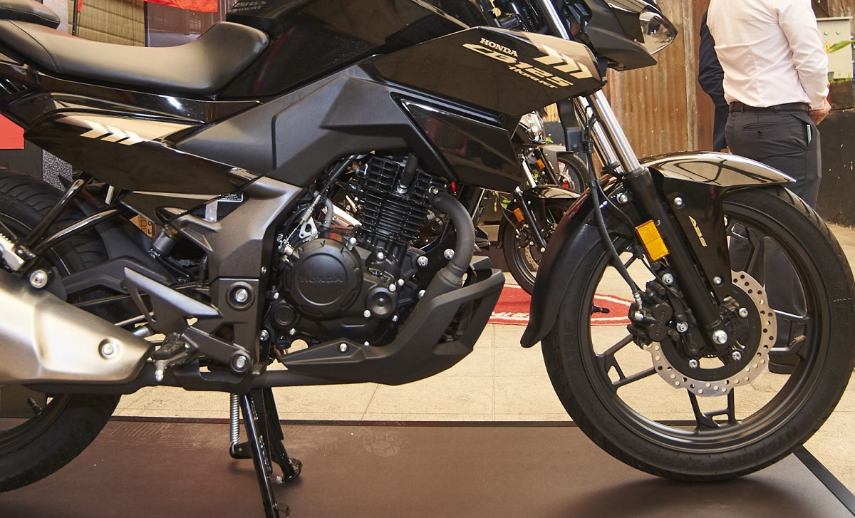 Honda ch&iacute;nh thức ra mắt &lsquo;vua c&ocirc;n tay&rsquo; 125cc mới gi&aacute; 53 triệu đồng: Đ&agrave;n em Winner R v&agrave; Yamaha Exciter