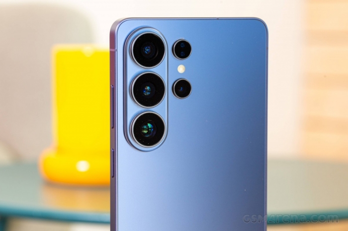 Gi&aacute; xăng dầu Petrolimex h&ocirc;m nay 17-4: Dầu Diesel giảm mạnh liền 3 phi&ecirc;n, xăng tăng nhẹ, gi&aacute; điện thoại Samsung