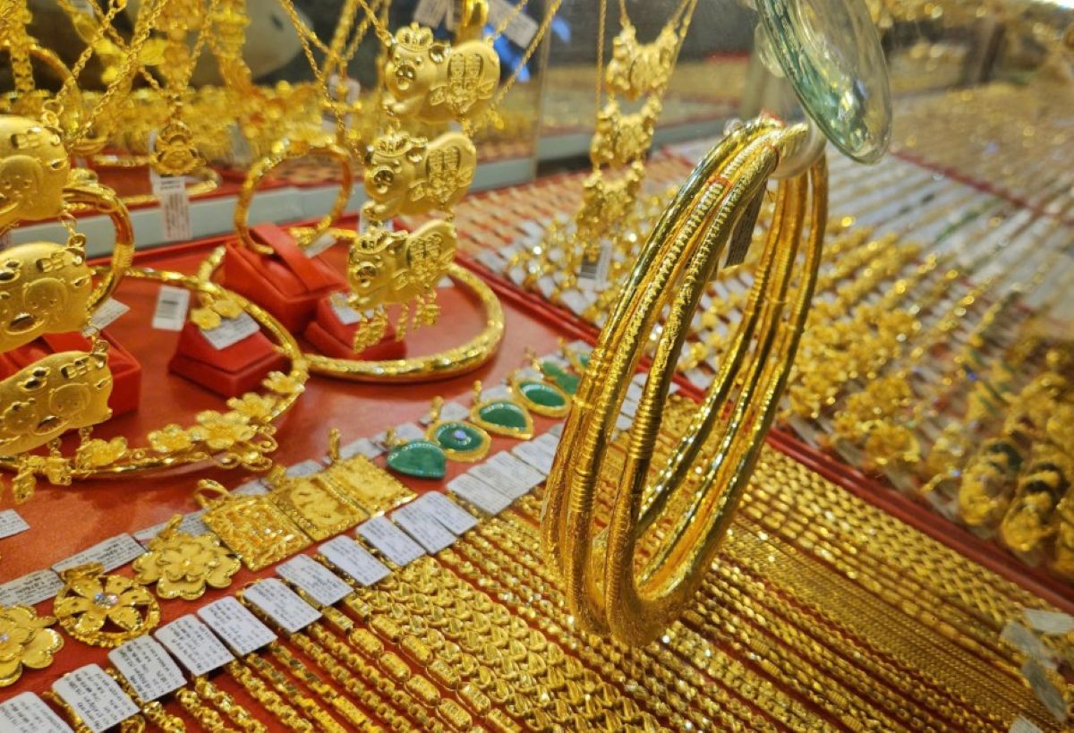 Gi&aacute; v&agrave;ng h&ocirc;m nay tối 18/4: V&agrave;ng miếng nhẫn trơn \'giằng co\' li&ecirc;n tục, dự b&aacute;o về đ&agrave; tăng giảm sắp tới