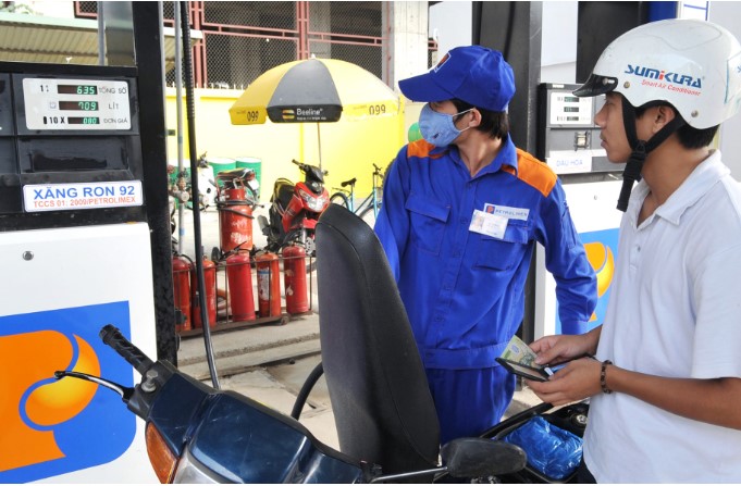 Gi&aacute; xăng dầu h&ocirc;m nay: Xăng RON95, xăng E5, dầu diesel gi&aacute; bao nhi&ecirc;u? Gi&aacute; xăng dầu c&oacute; thể sắp giảm 4.200/l&iacute;t?