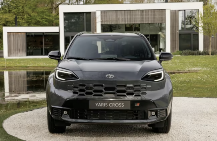 Điểm tin &ocirc; t&ocirc; 17/4: Toyota Yaris Cross 2026 lộ diện, Gi&aacute; xe &ocirc; t&ocirc; Honda mới nhất th&aacute;ng 4 n&agrave;y