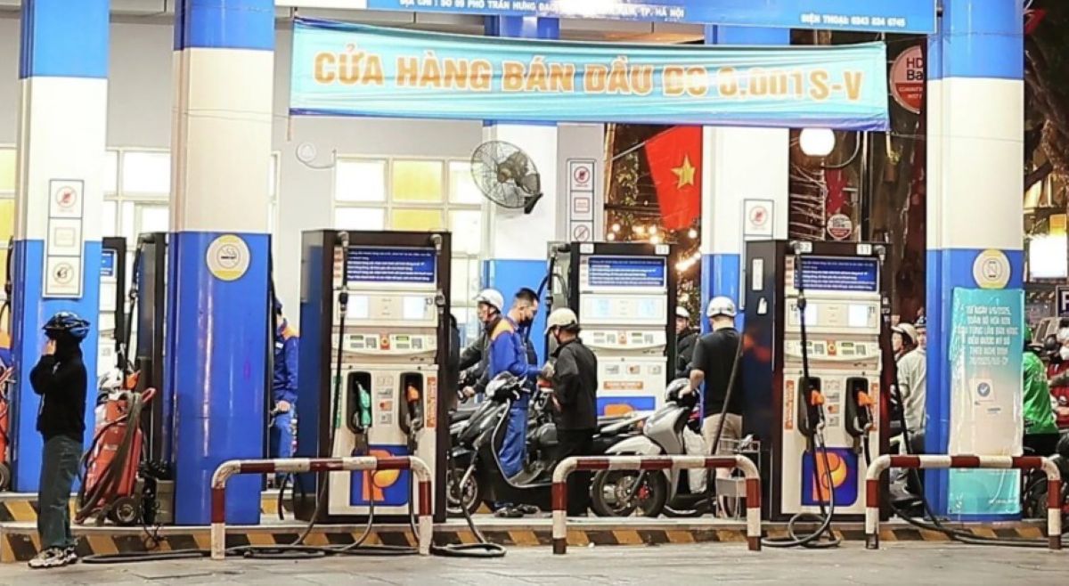 Gi&aacute; xăng h&ocirc;m nay dưới mốc 25.000 đồng/l&iacute;t, Quốc hội y&ecirc;u cầu bảo đảm nguồn cung trong mọi kịch bản!