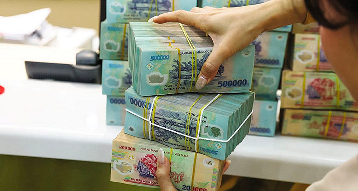 30 ng&acirc;n h&agrave;ng đồng loạt giảm l&atilde;i suất tiết kiệm, mặt bằng l&atilde;i suất thay đổi ra sao?