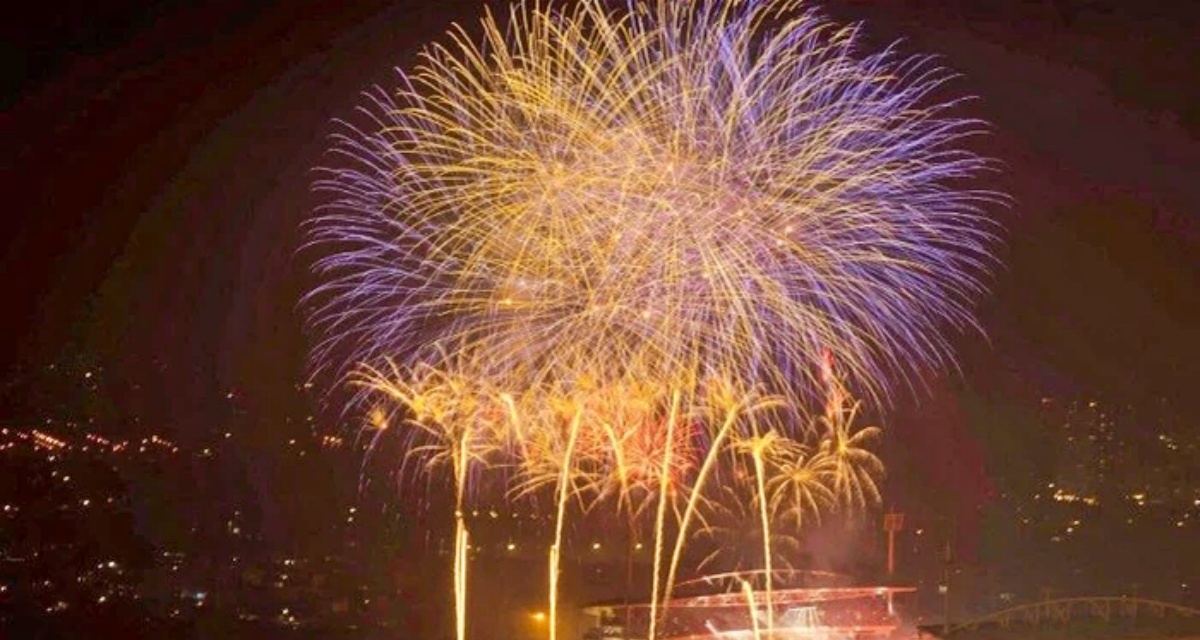 H&agrave; Nội bắn ph&aacute;o hoa tại Mỹ Đ&igrave;nh dịp 30/4 - 1/5, chuỗi sự kiện nghệ thuật thu h&uacute;t người d&acirc;n v&agrave; du kh&aacute;ch