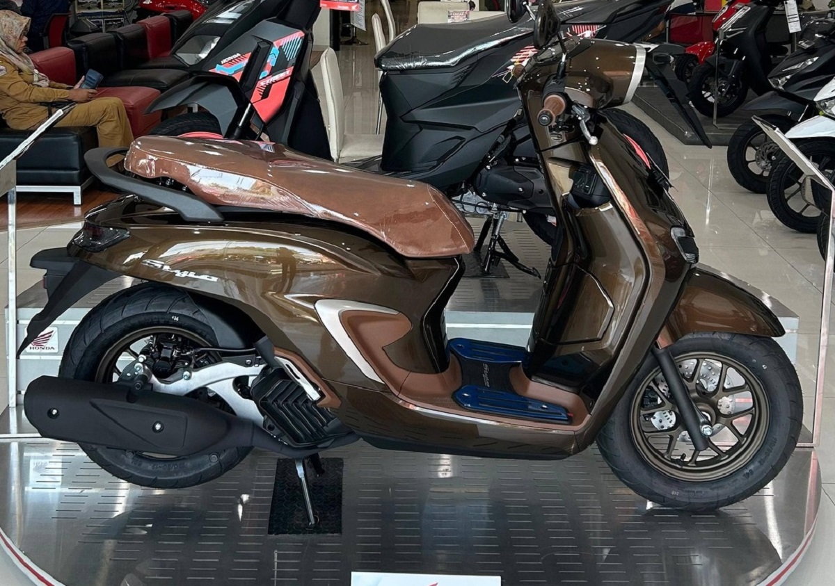 Tin xe m&aacute;y 22/4: &lsquo;Vua xe ga&rsquo; 160cc mới tinh của Honda về đại l&yacute;, đỉnh hơn SH Mode, gi&aacute; 46 triệu đồng